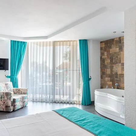 מלון Myella Boutique Hotel 4*