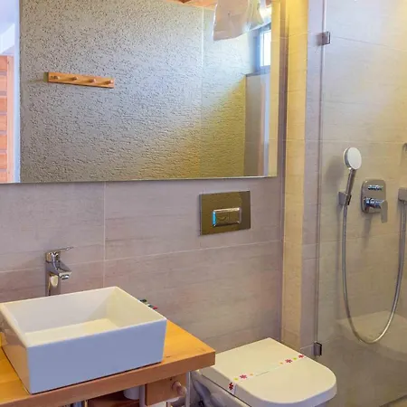 Myella Boutique Hotel אורטקנט