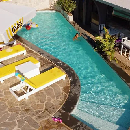 Myella Boutique Hotel אורטקנט